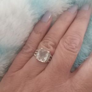 David Yurman Jewelry - David Yurman petite Wheaton white topaz David Yurman Jewelry - David Yurman petite Wheaton white topaz
